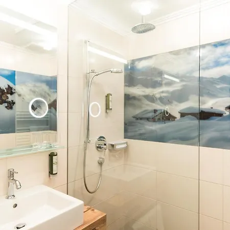 Eden 4* トゥクス