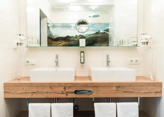 Eden فندق تكس