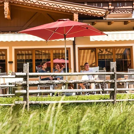 Отель Eden Тукс